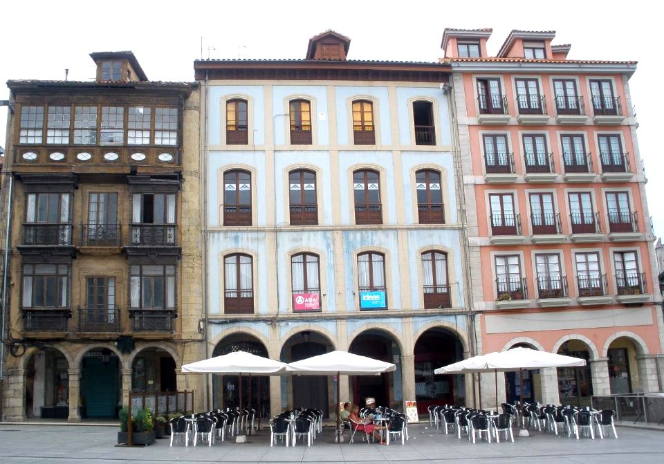 Aviles - Plaza de España 1