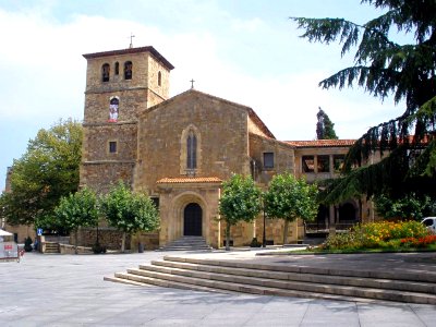 Aviles - Plaza de Domingo Acebal 2