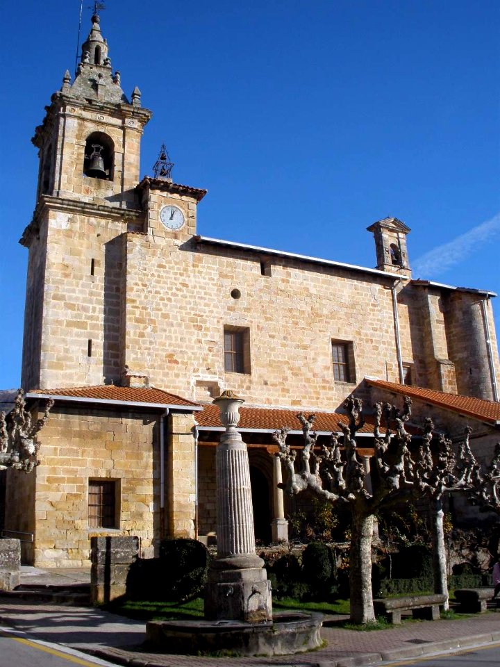 Araia - Iglesia de San Pedro Apostol 9