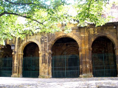 Aviles - Iglesia de San Nicolas de Bari 01