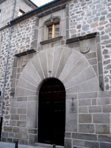 Avila - Palacio de los Cerralbo y Almarza-Convento de las Religiosas Siervas de Maria 1