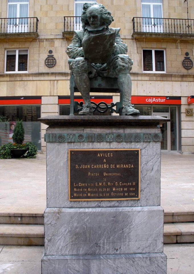 Aviles - Plaza de Camposagrado, monumento a Juan Carreño de Miranda 1