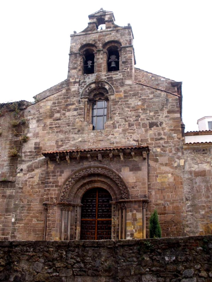 Aviles - Iglesia de los Franciscanos 04