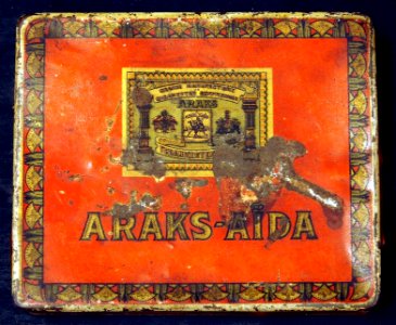 Araks Aïda cigarettes tin