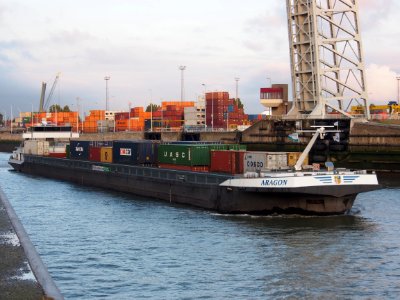 Aragon - ENI 06105051 leaving Berendrechtsluis, Port of Antwerp pic1