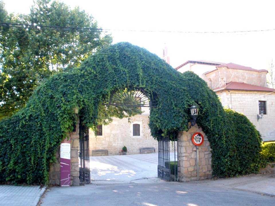 Aranda de Duero - Santuario de la Virgen de las Viñas 03