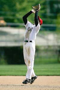 Catch fielding ball pop up