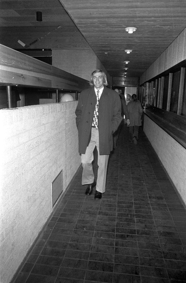 Ard Schenk bij aankomst, Bestanddeelnr 926-9267