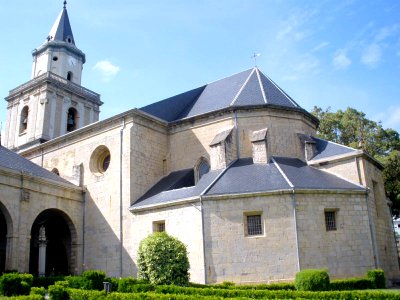 Arceniega - Santuario de Nuestra Señora de la Encina, exteriores 06