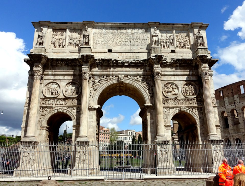Arch of Constantine - Rome, Italy - DSC01388