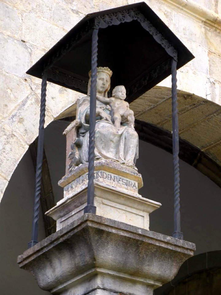 Arceniega - Santuario de Nuestra Señora de la Encina, exteriores 10