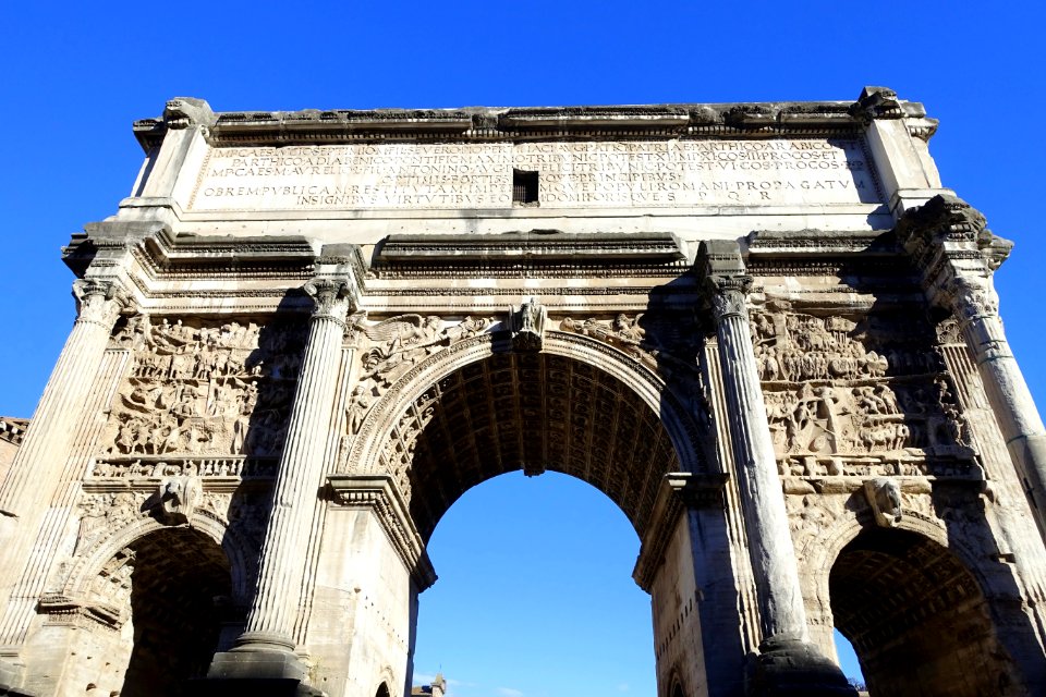 Arch of Septimius Severus - Rome, Italy - DSC01601