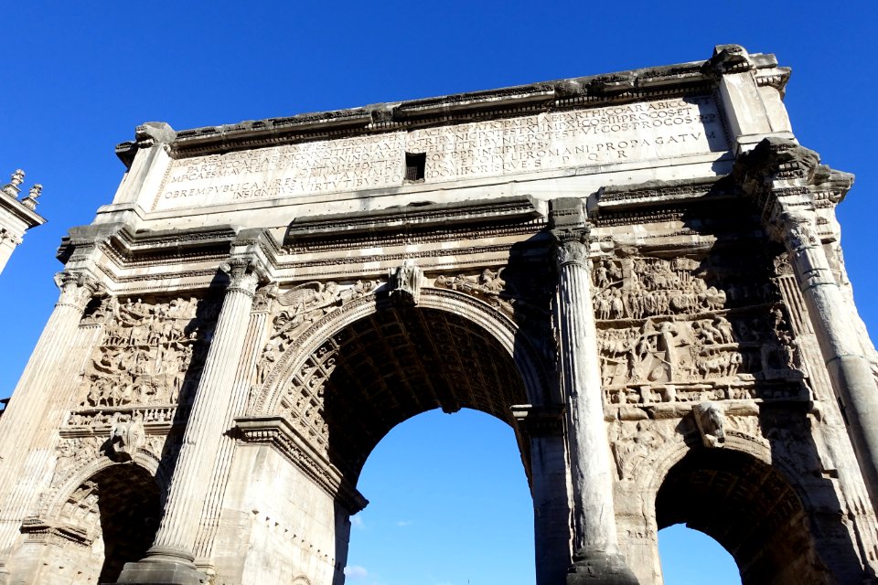 Arch of Septimius Severus - Rome, Italy - DSC01597