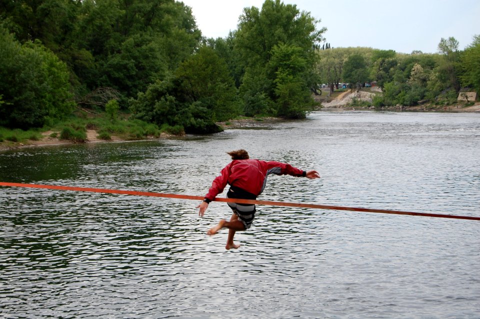 Ardeche-slacklining01