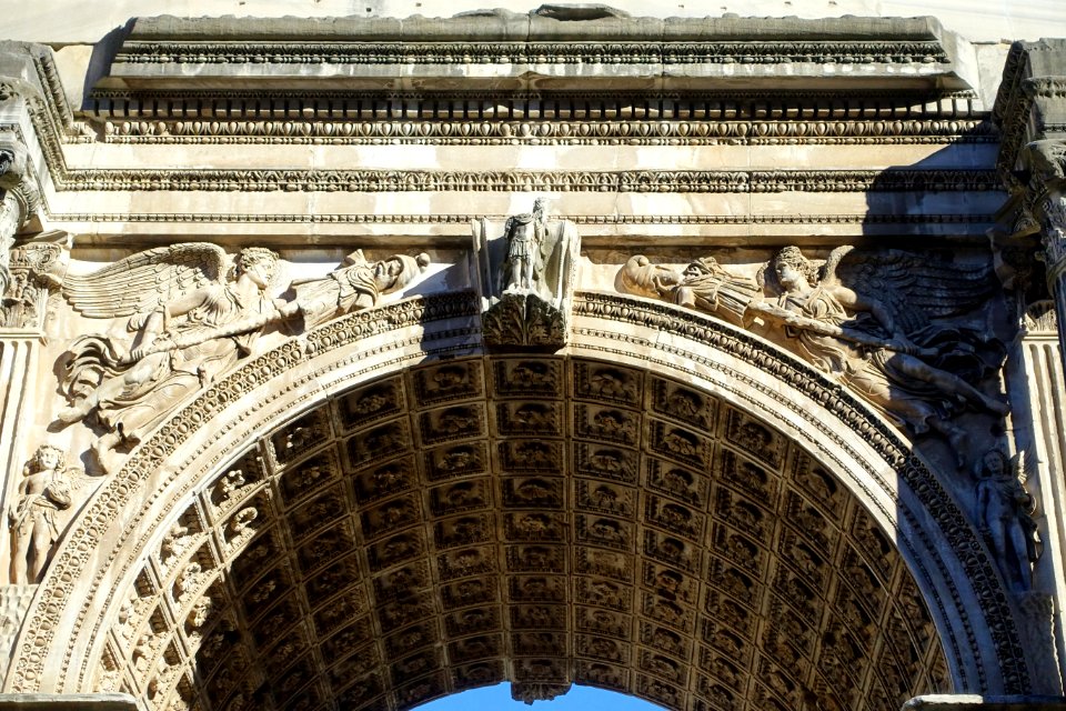 Arch of Septimius Severus - Rome, Italy - DSC01604
