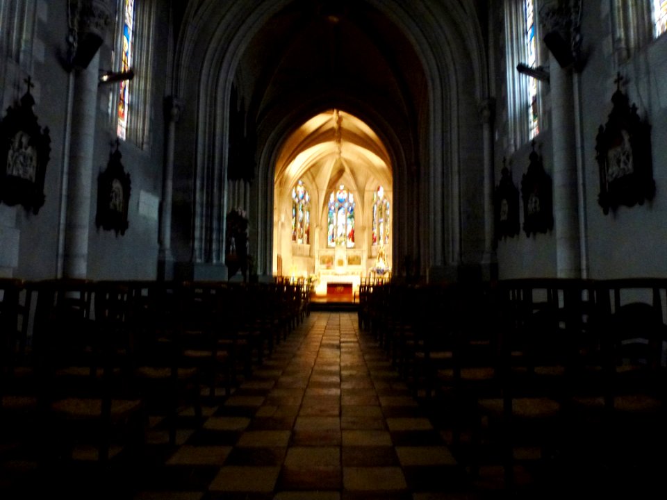 Ardres (Pas-de-Calais, Fr) église Notre-Dame-de-Grâces nef