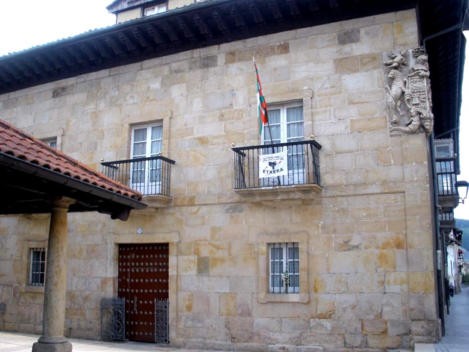 Aretxabaleta - Palacio de Arratabe-Ayuntamiento 2