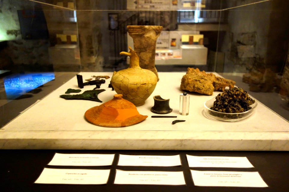 Archaeological fragments - Museo Diocesano (Genoa) - DSC01319