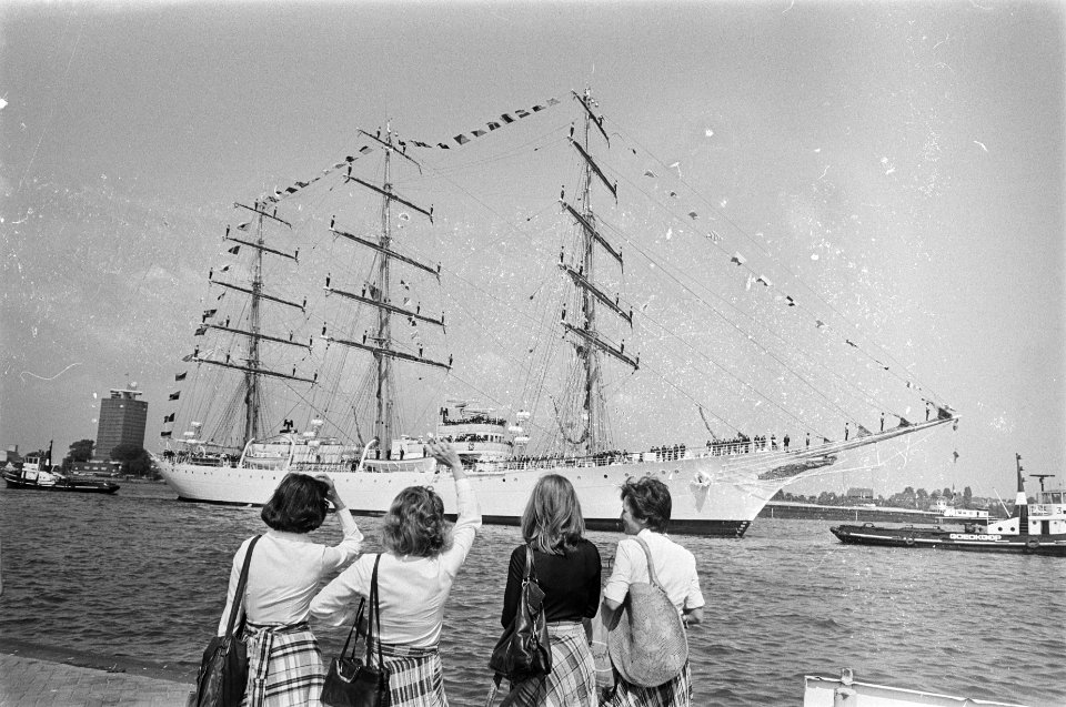 Argentijns opleidingsschip Libertad in Amsterdam, Bestanddeelnr 928-7358