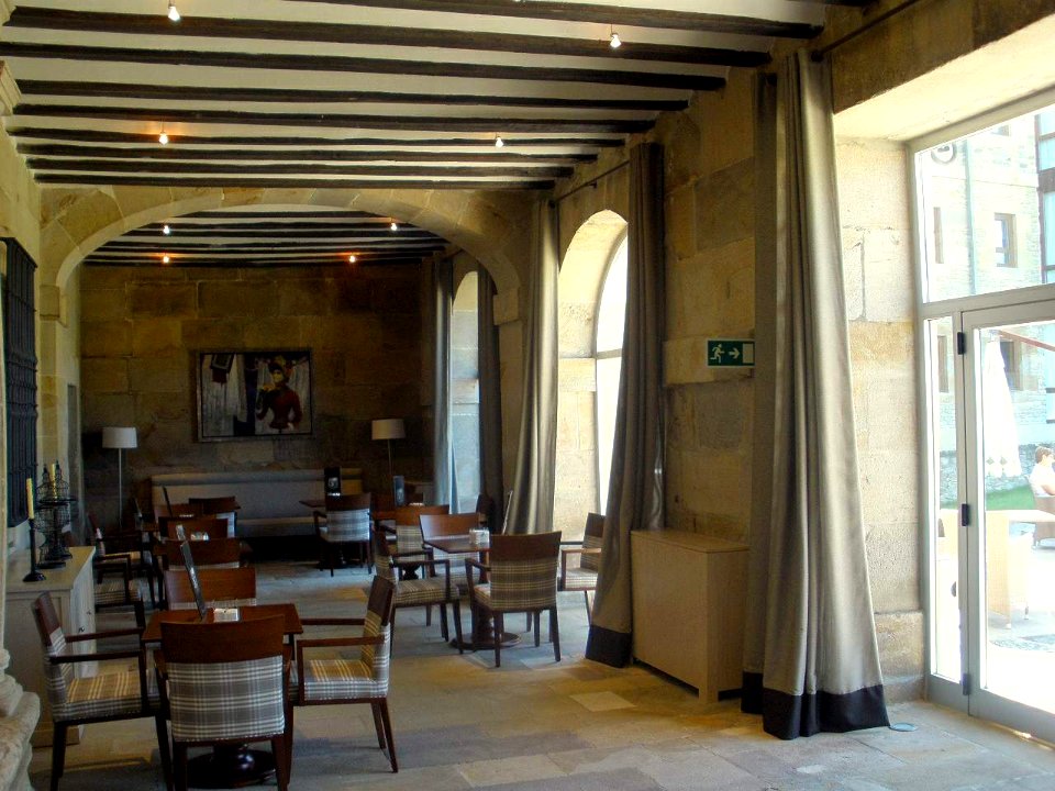 Argomaniz - Parador Turismo 02