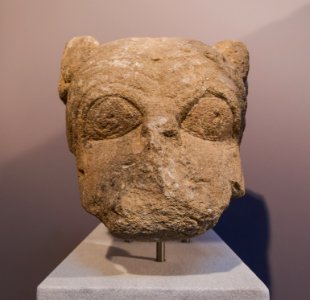 Archaic period head of lion archmus Heraklion photo