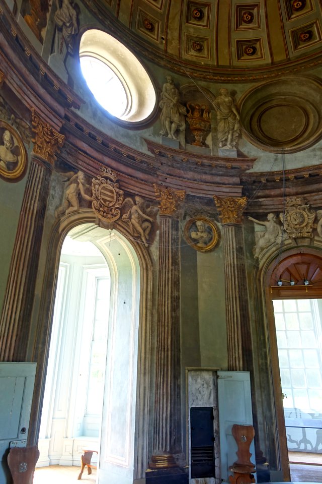 Archer Pavilion interior - Wrest Park - Bedfordshire, England - DSC08152