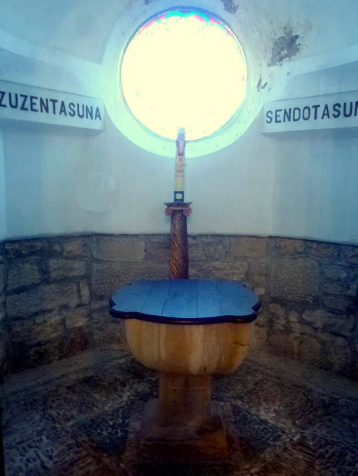 Arbizu - Iglesia de la Natividad de María, interior 10