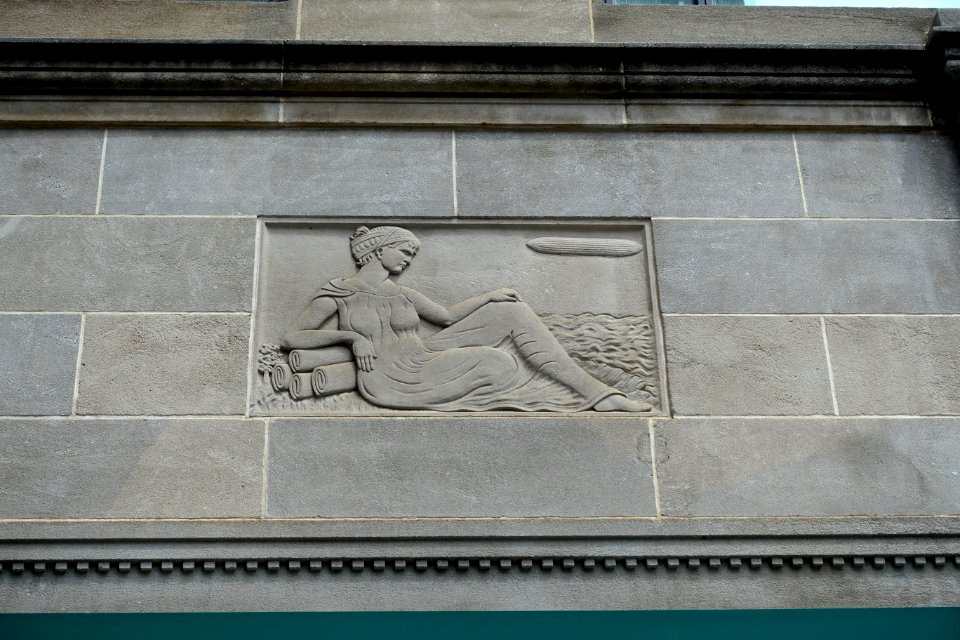 Architectural ornament - Sofitel Washington DC Lafayette Square Hotel - 806 15th Street NW - Washington, DC - DSC04132
