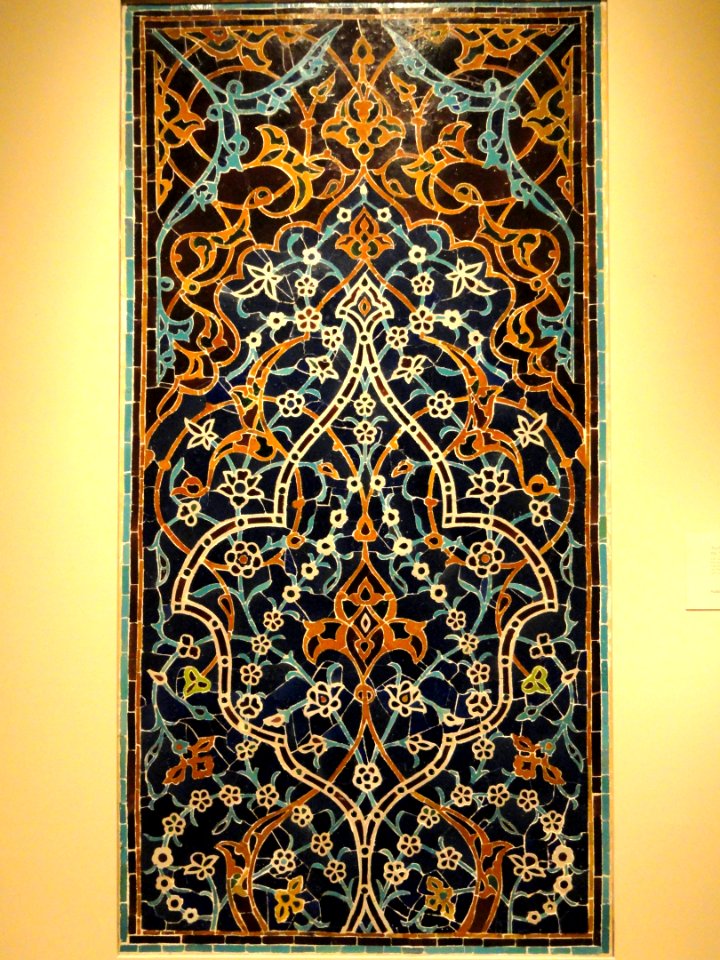 Architectural fragment from the Shrine of Zayn al-Mulk, Iran, Isfahan, 1480-1481 AD, tile mosaic - Arthur M. Sackler Gallery - DSC06056