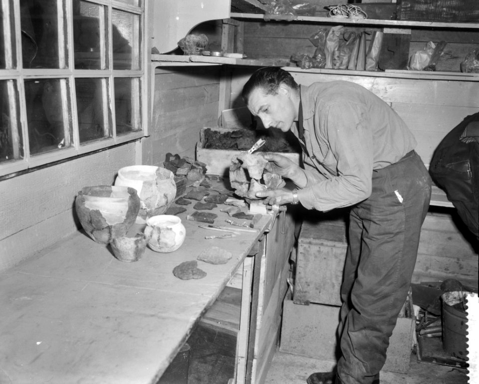 Archeologische werkplaats van de heer De Roo te Schiedam, Bestanddeelnr 912-0105
