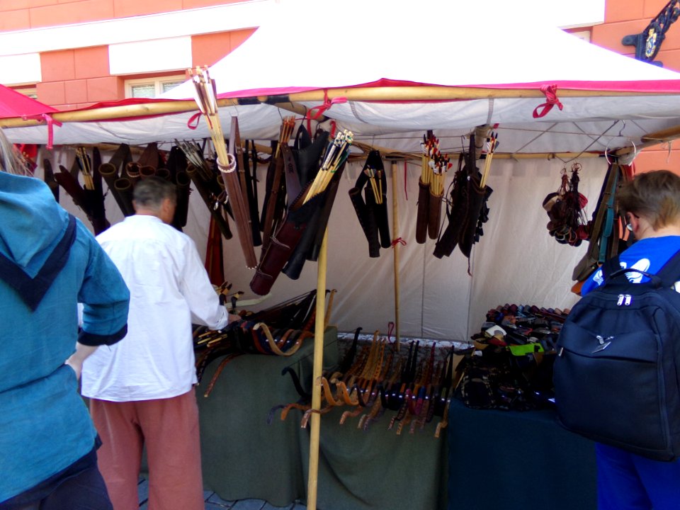 Arches and arrows at Turku medieval festival