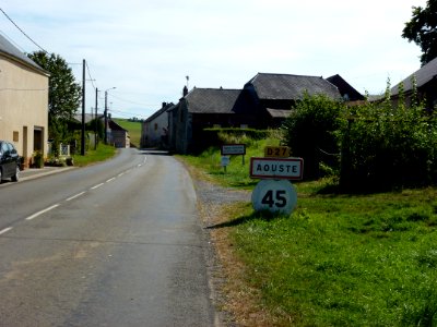 Aouste (Ardennes) city limit sign