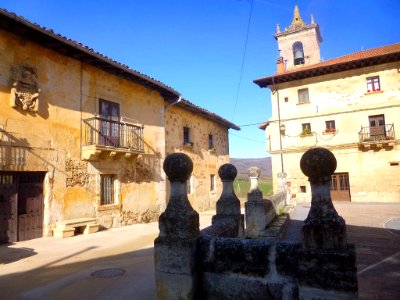 Apellániz - Iglesia de la Asunción y Casa-Palacio de los Neira-Alemany 1
