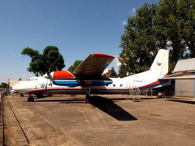 Antonov An-24 Coke pic2
