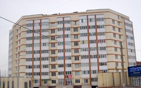 Apartment building in Bălți
