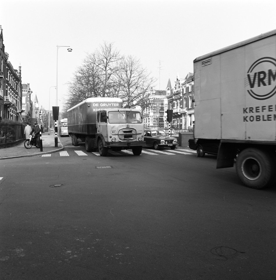 Apeldoornseweg te Arnhem (kruising Sonsbeeksingel), Bestanddeelnr 164-1209