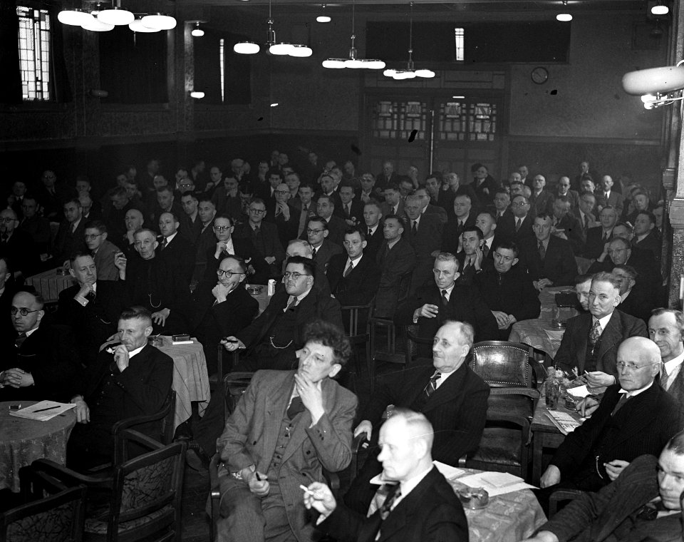 Apeldoorn. Bijeenkomst AR-partij, Bestanddeelnr 903-1346
