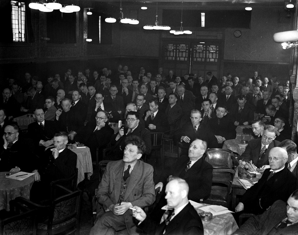 Apeldoorn. Bijeenkomst AR-partij, Bestanddeelnr 903-1347