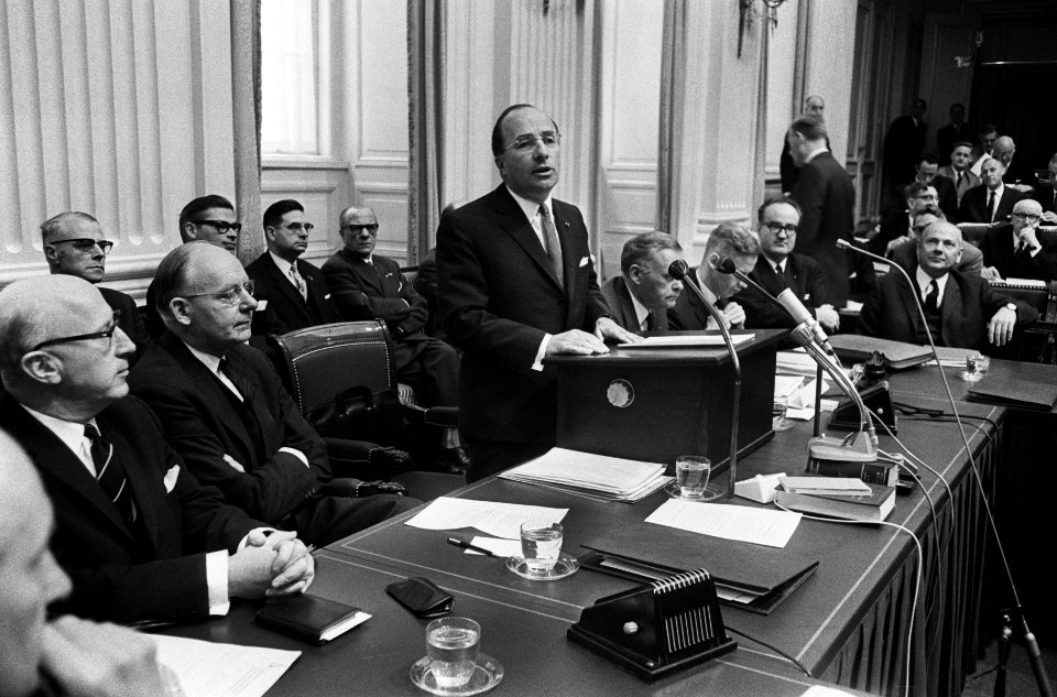 Antwoord regering premier Cals tijdens zijn rede, Bestanddeelnr 918-3124