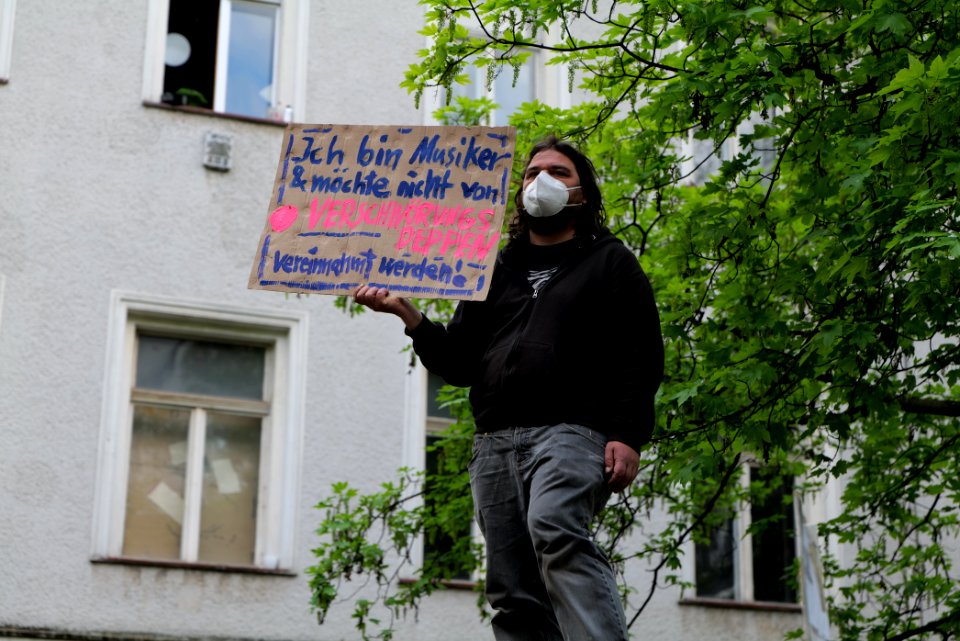 Antifascist protest Revaler Straße Berlin 2021-05-21 05