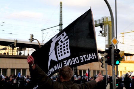 Antifascist protest in front of pro fascist protest Dresden 2020-02-15 21