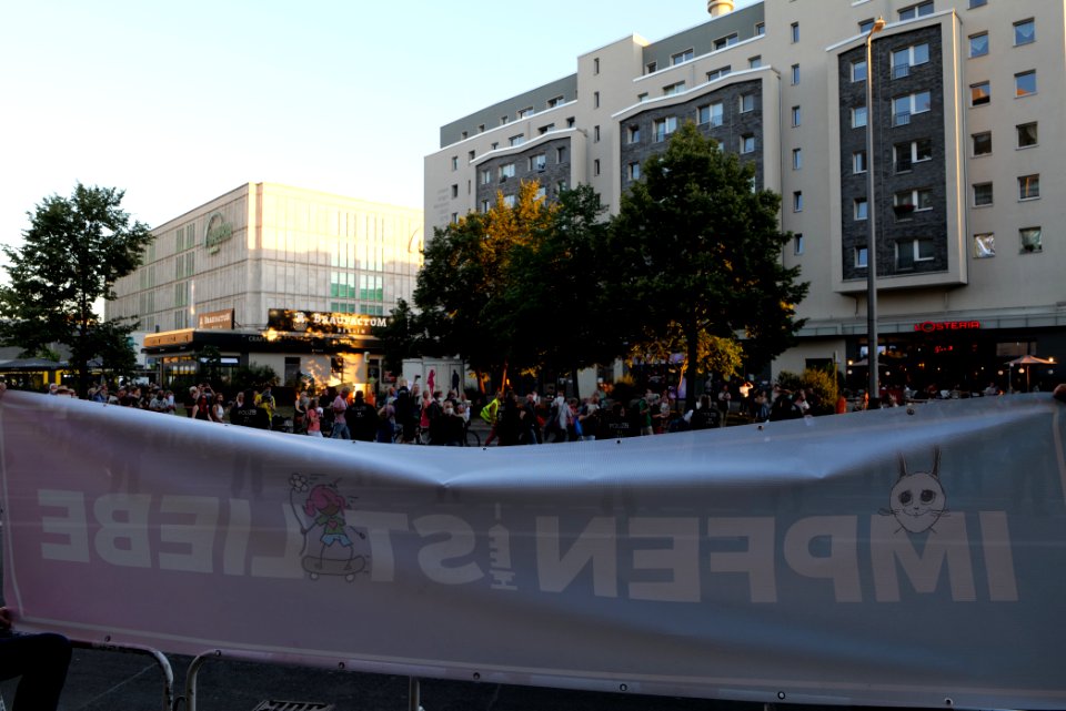 Antifascist protest Memhardstraße Berlin 2020-07-31 10