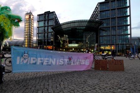 Antifascist protest Washingtonplatz Berlin 2020-08-29 12