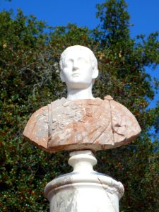 Antique bust - Hearst Castle - DSC06408