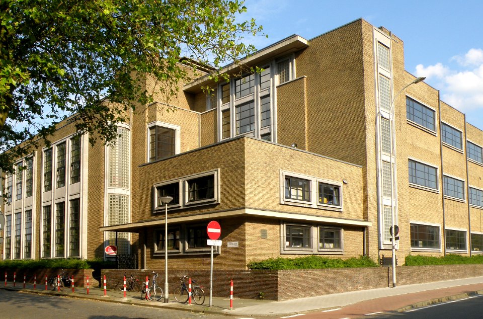 Antwerpen School Pestalozzistraat 3.psd