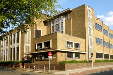 Antwerpen School Pestalozzistraat 3.psd
