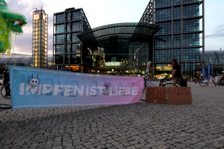 Antifascist protest Washingtonplatz Berlin 2020-08-29 10
