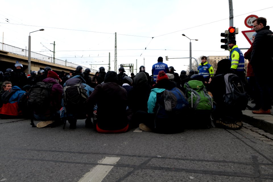 Antifascist protest Dresden 2020-02-15 blockade Bayrische Straße 01