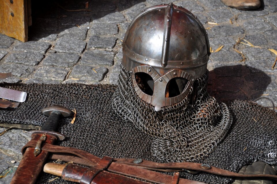 Weapons sword knight armor