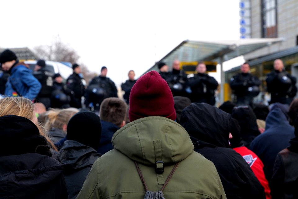 Antifascist protest Dresden 2020-02-15 blockade Waisenhausstraße 02